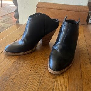 Dolce vita Black Leather Women's slip-on ankle boots 7.5